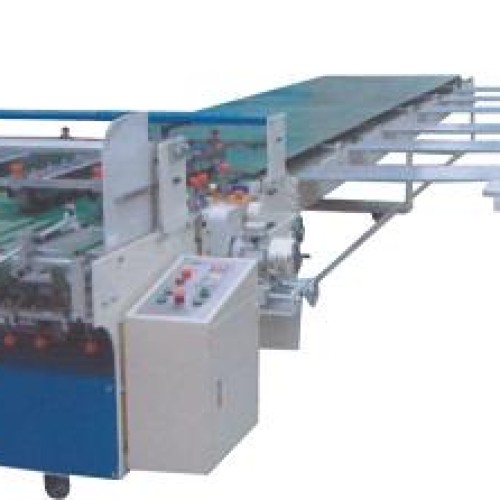 Unilateral carton pasting machine